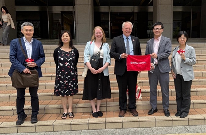 Representatives from Western Kentucky University and Kyoto University of Foreign Studies